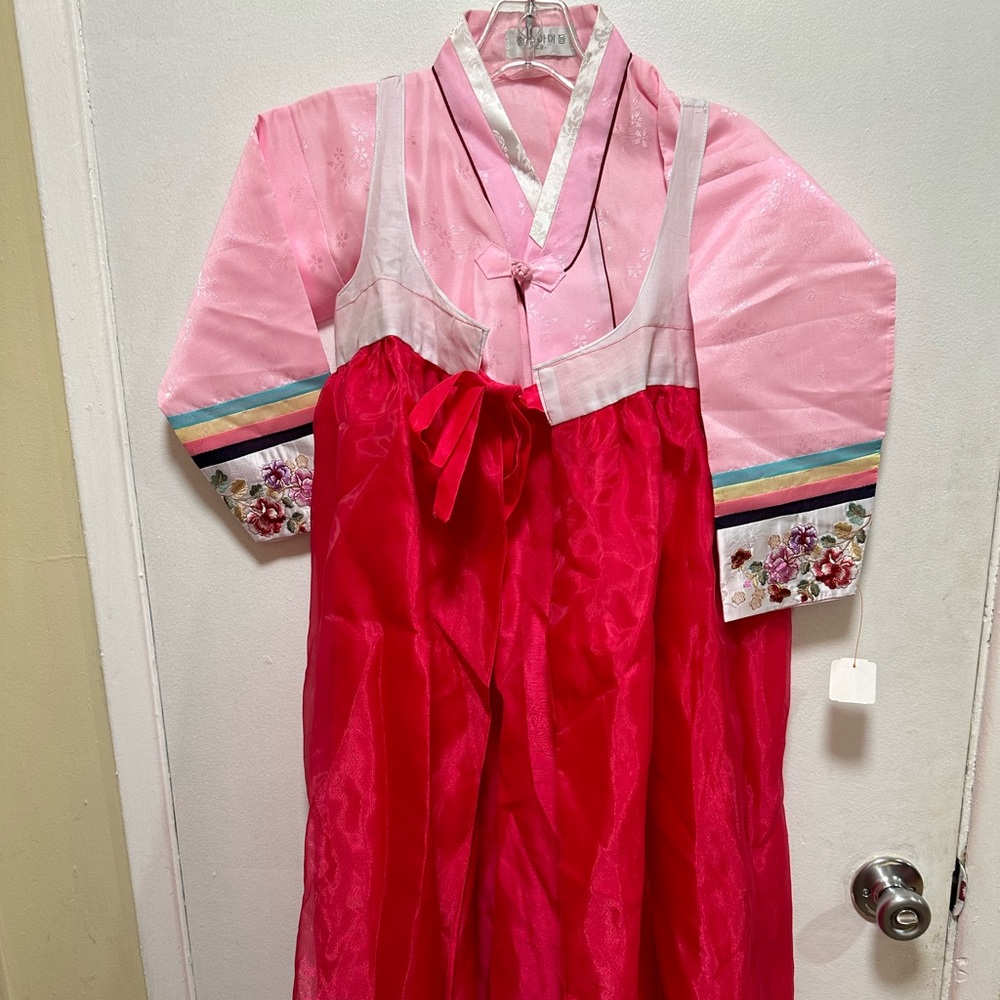 Girls Open Front Kimono Apron and top. Embroidered flowers.